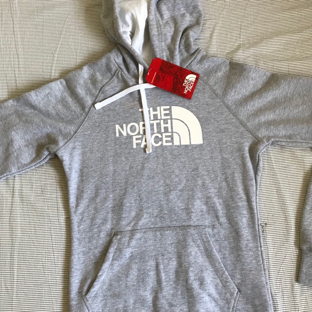 Brand new ‘The north face’ hoodie!
